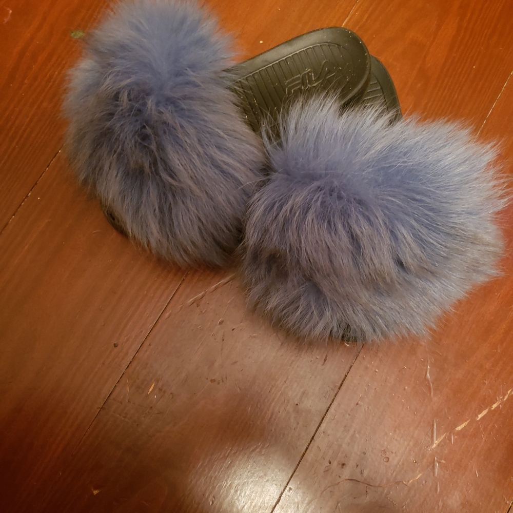 Fox Fur slides